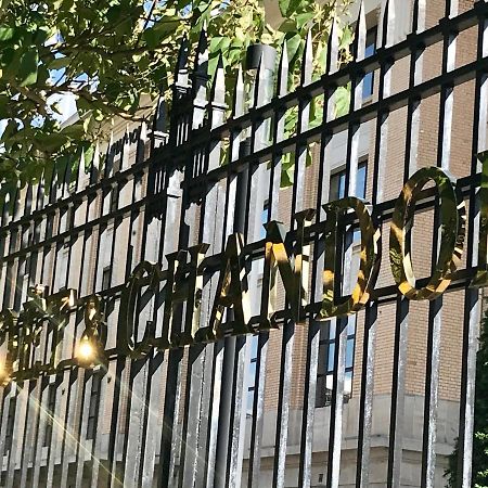 Le Secret De Louise Apartment Epernay Exterior photo