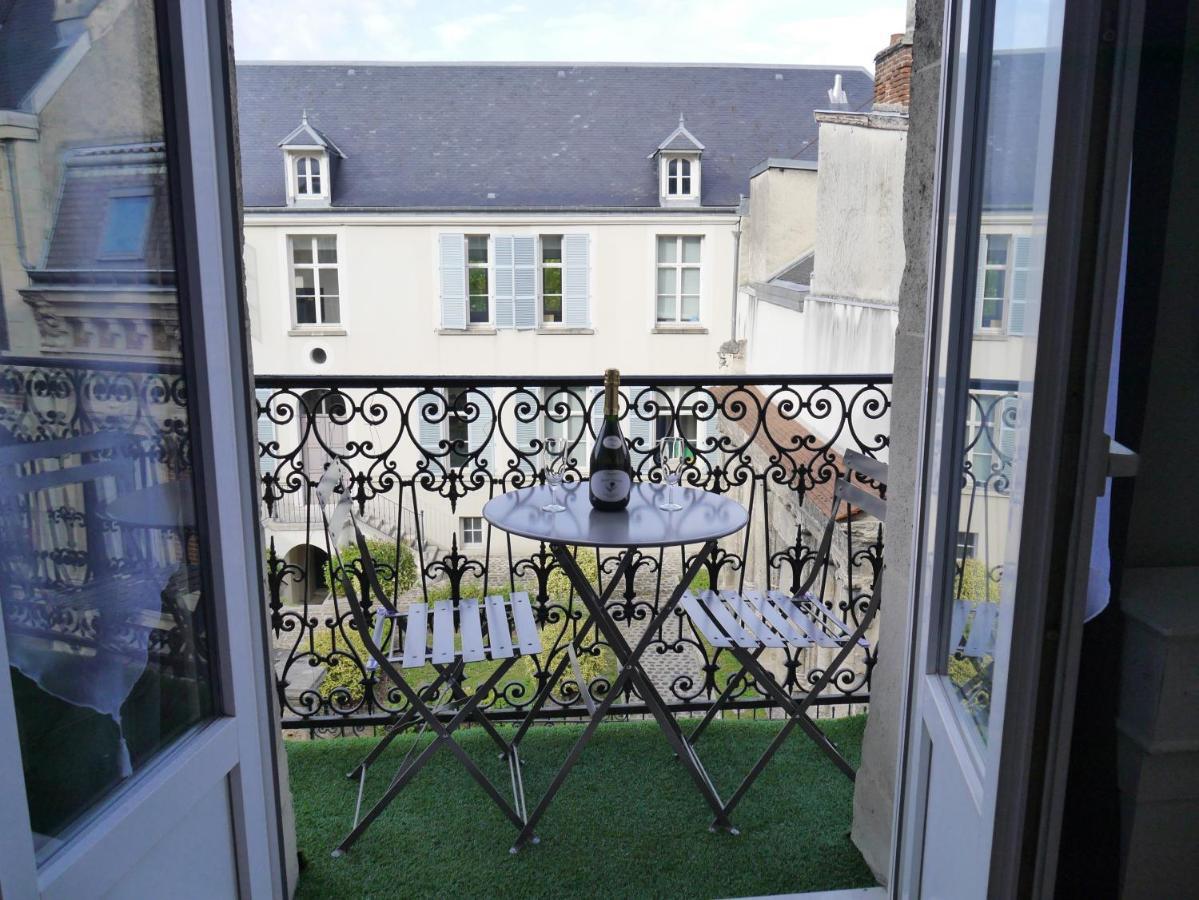 Le Secret De Louise Apartment Epernay Exterior photo