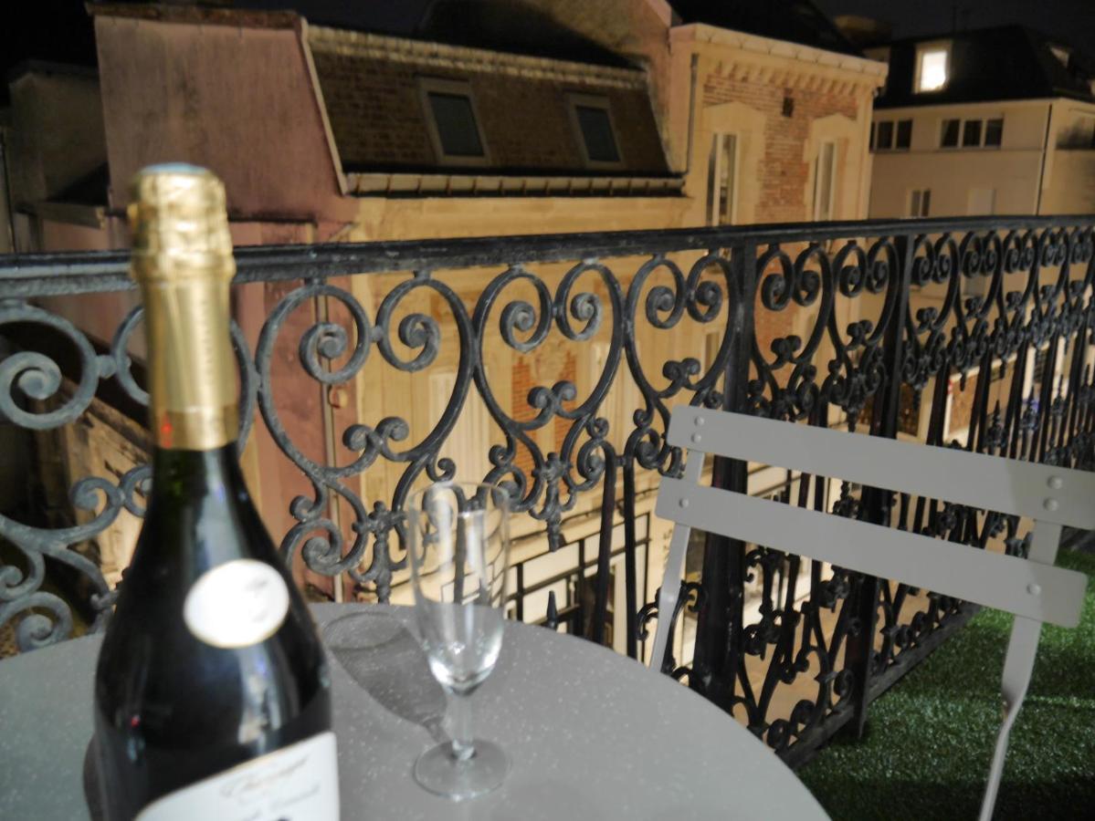 Le Secret De Louise Apartment Epernay Exterior photo